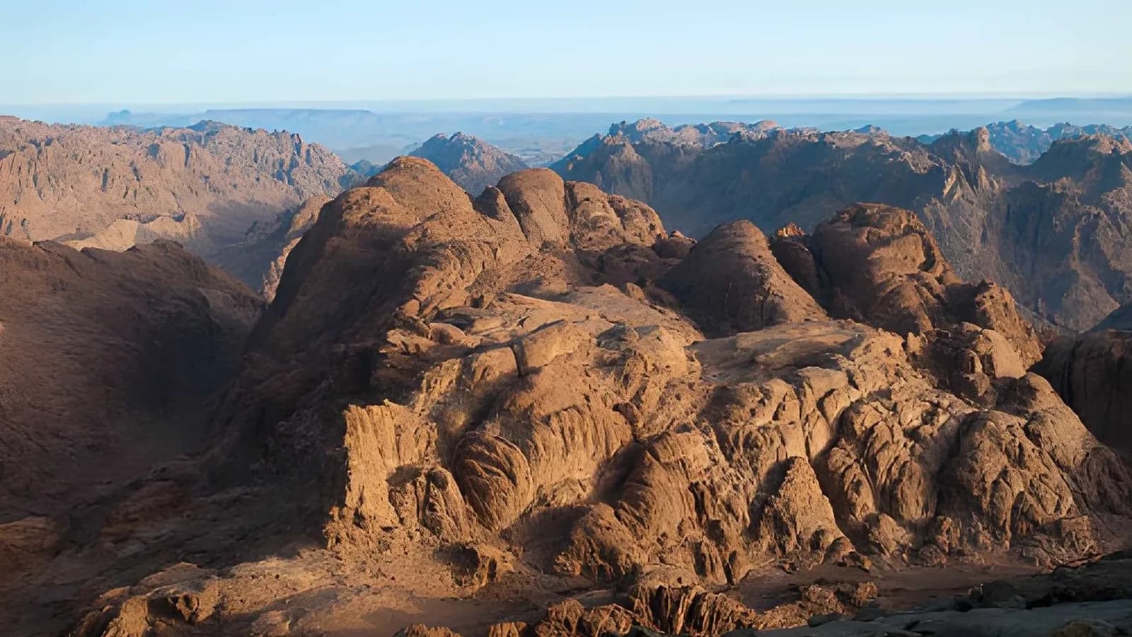 Monte Sinaí y monasterio de Santa Catalina desde Dahab