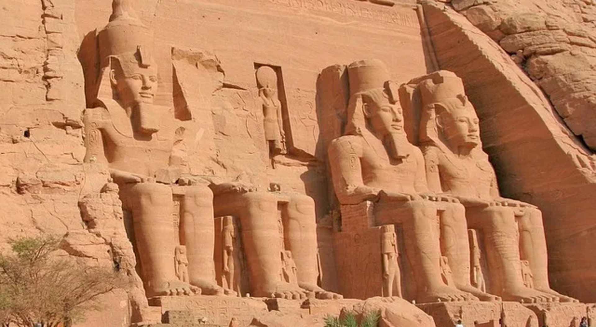 Excursión a Abu Simbel desde Asuán