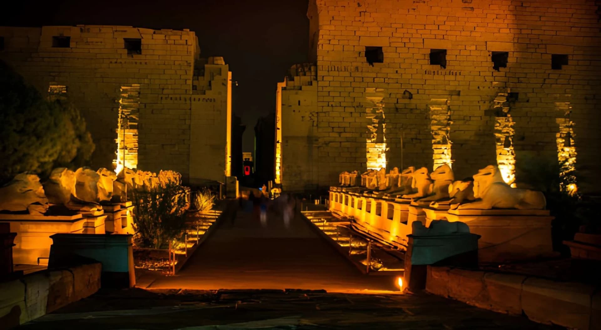 Espectáculo de luz y sonido en el templo de Karnak