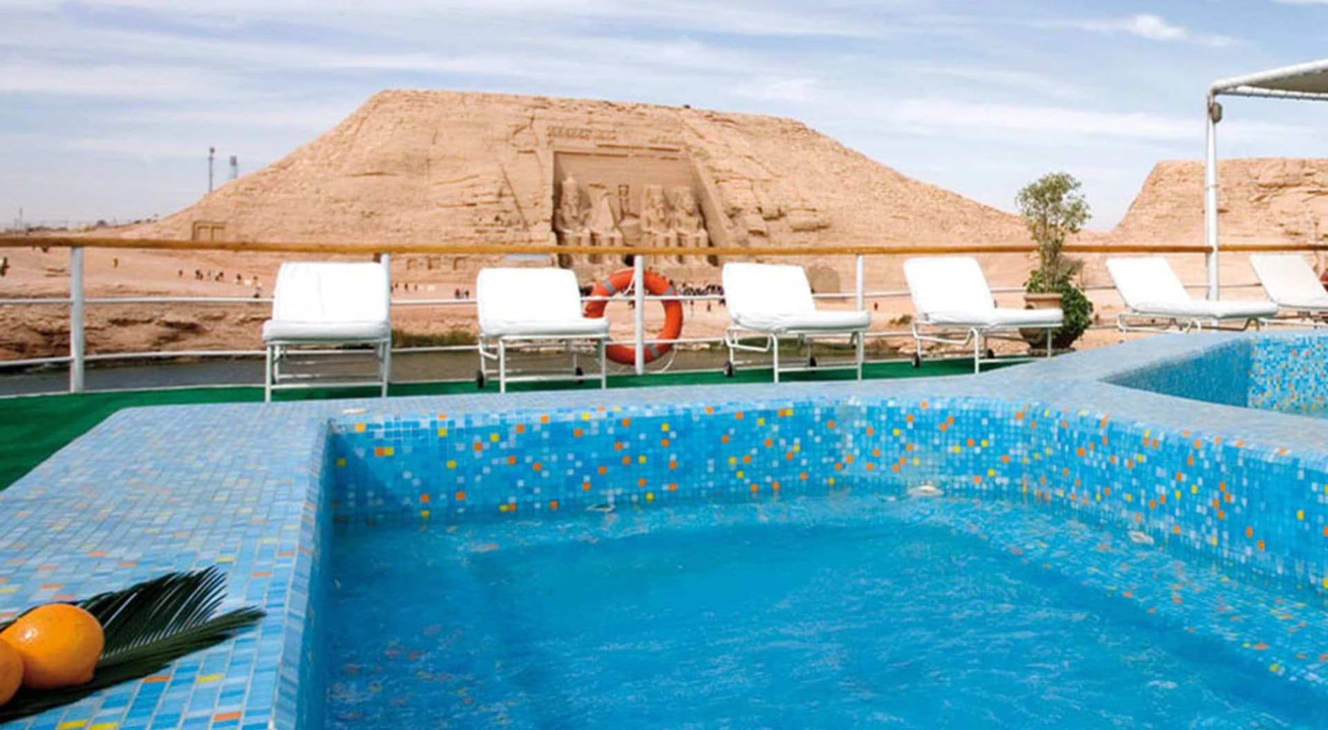 Crucero Movenpick Prince Abbas por el Lago Nasser